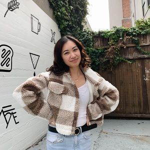 Meet your Posher, Camille